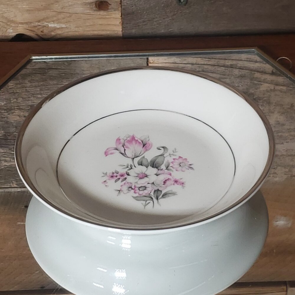 Embassy USA Fruit/Dessert/Sauce Bowl Pattern EMB1